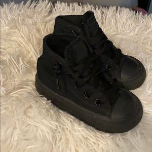 Toddler black high top converse size 4